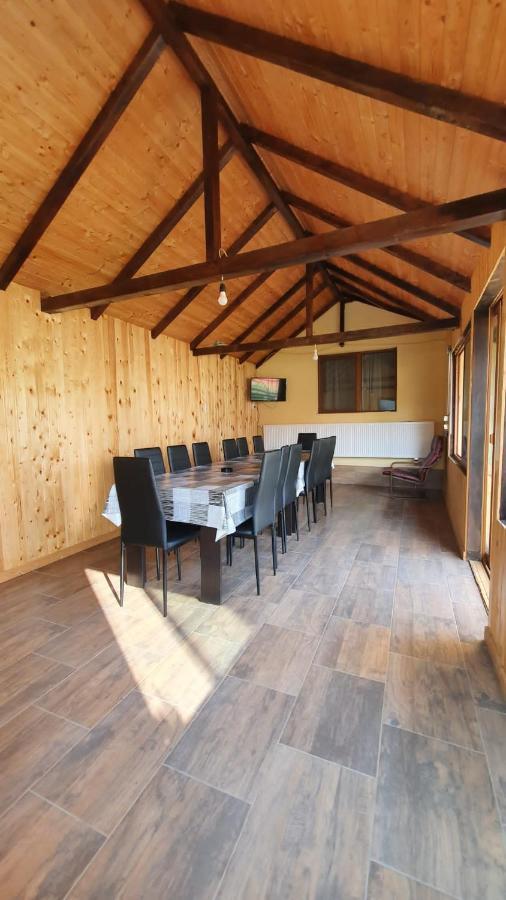 Popasul Galesean Hotel Galesu Buitenkant foto