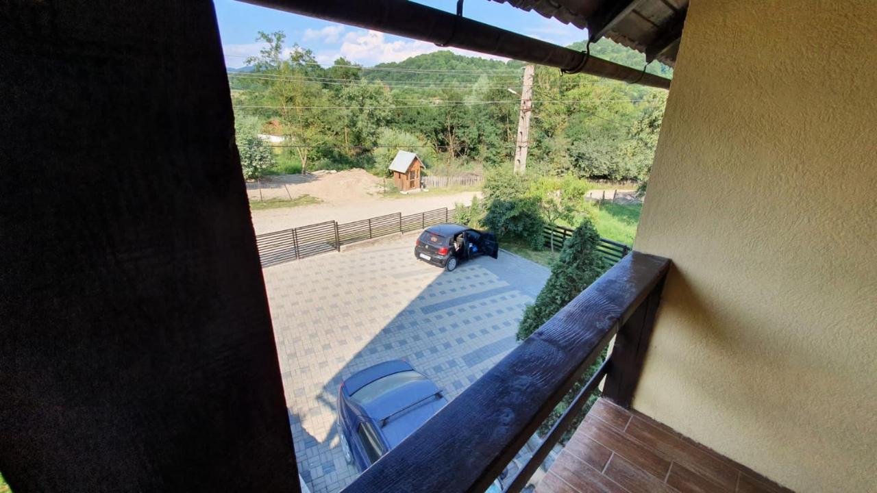 Popasul Galesean Hotel Galesu Buitenkant foto