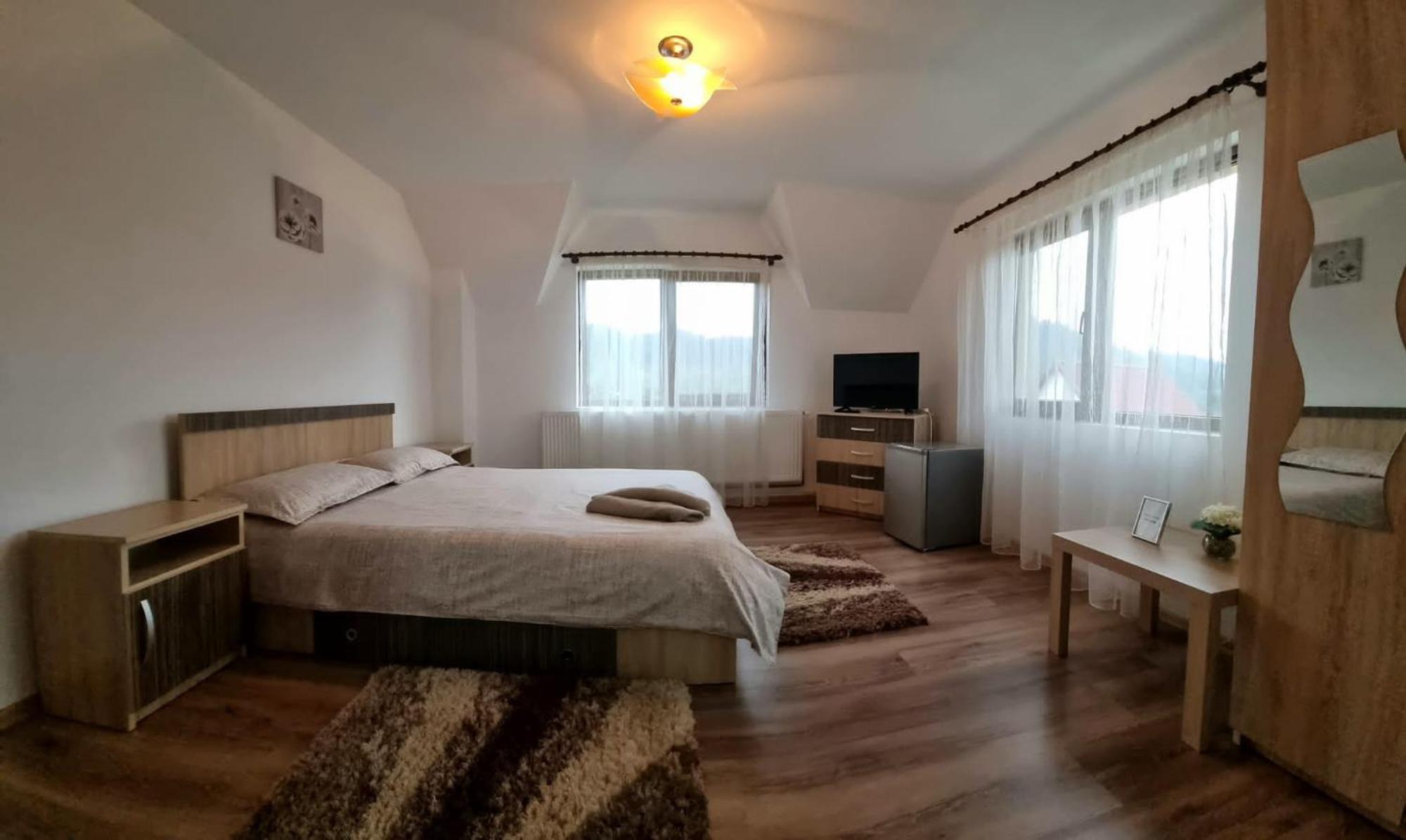 Popasul Galesean Hotel Galesu Buitenkant foto